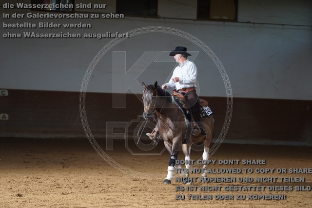 s_A_902674.JPG